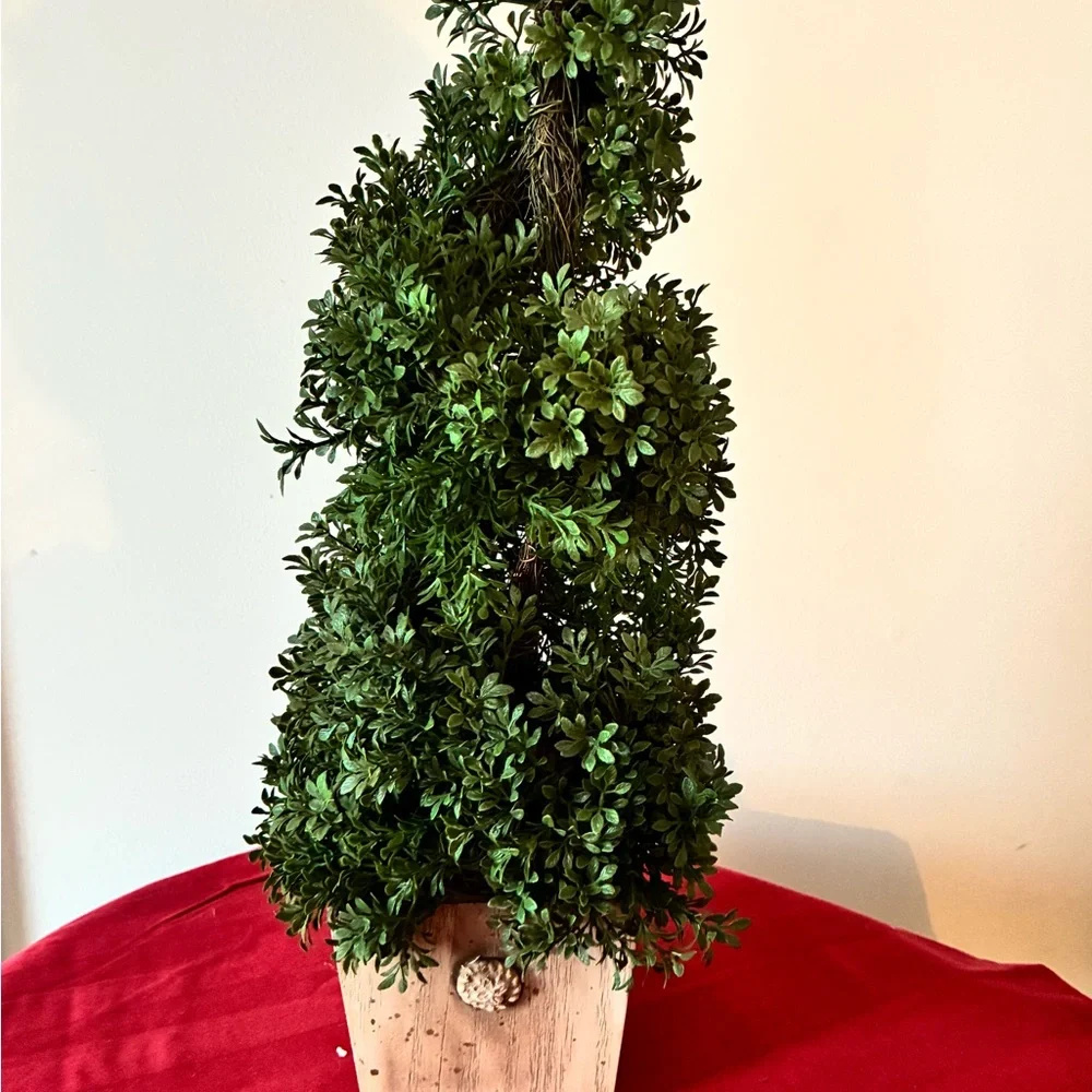Elegant Green Faux Spiral Boxwood Topiary in Tan Pot